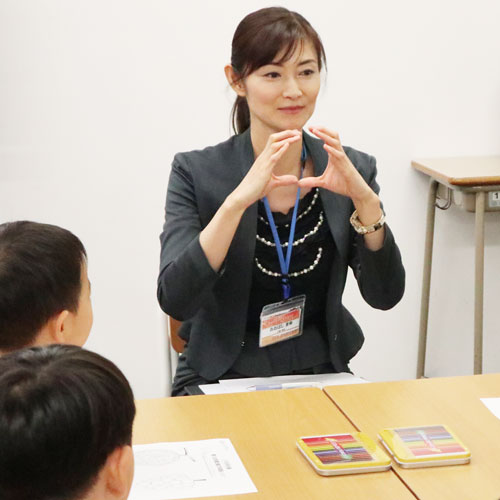 写真「指示行動の様子」